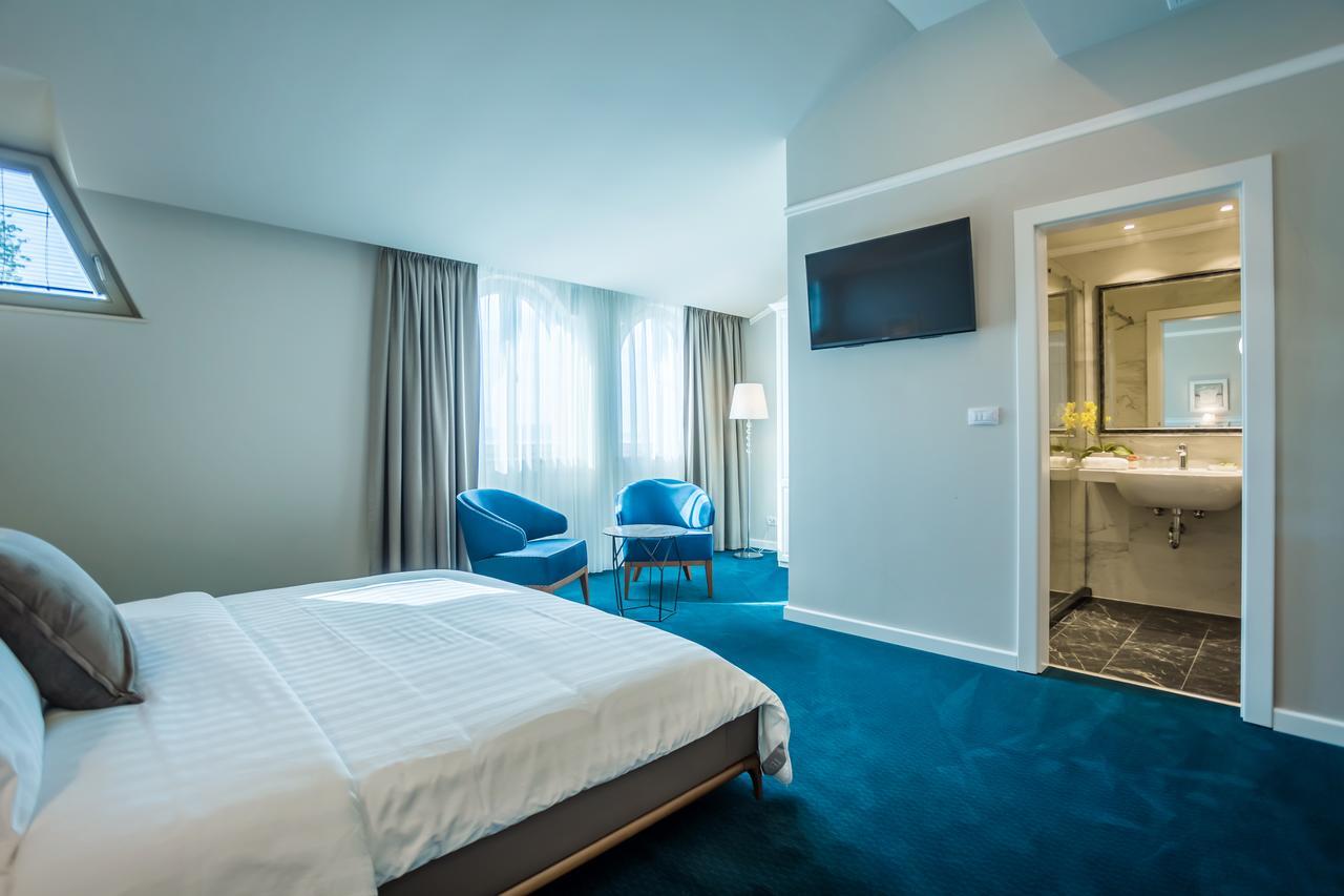 Hotel Residence Promenade Burgas ภายนอก รูปภาพ Deluxe room